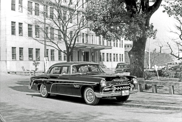 55-1 026-12 1955 DeSoto Fireflite Coronado 4dr. Sedan.jpg